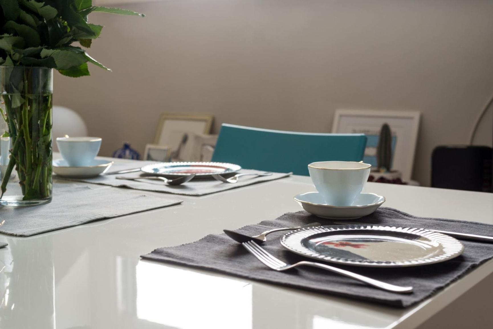 Pleasant Earl'S Court Apartment Near Hyde Park By Underthedoormat 런던 외부 사진