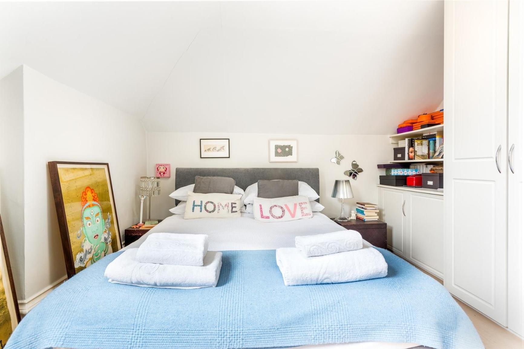 Pleasant Earl'S Court Apartment Near Hyde Park By Underthedoormat 런던 외부 사진